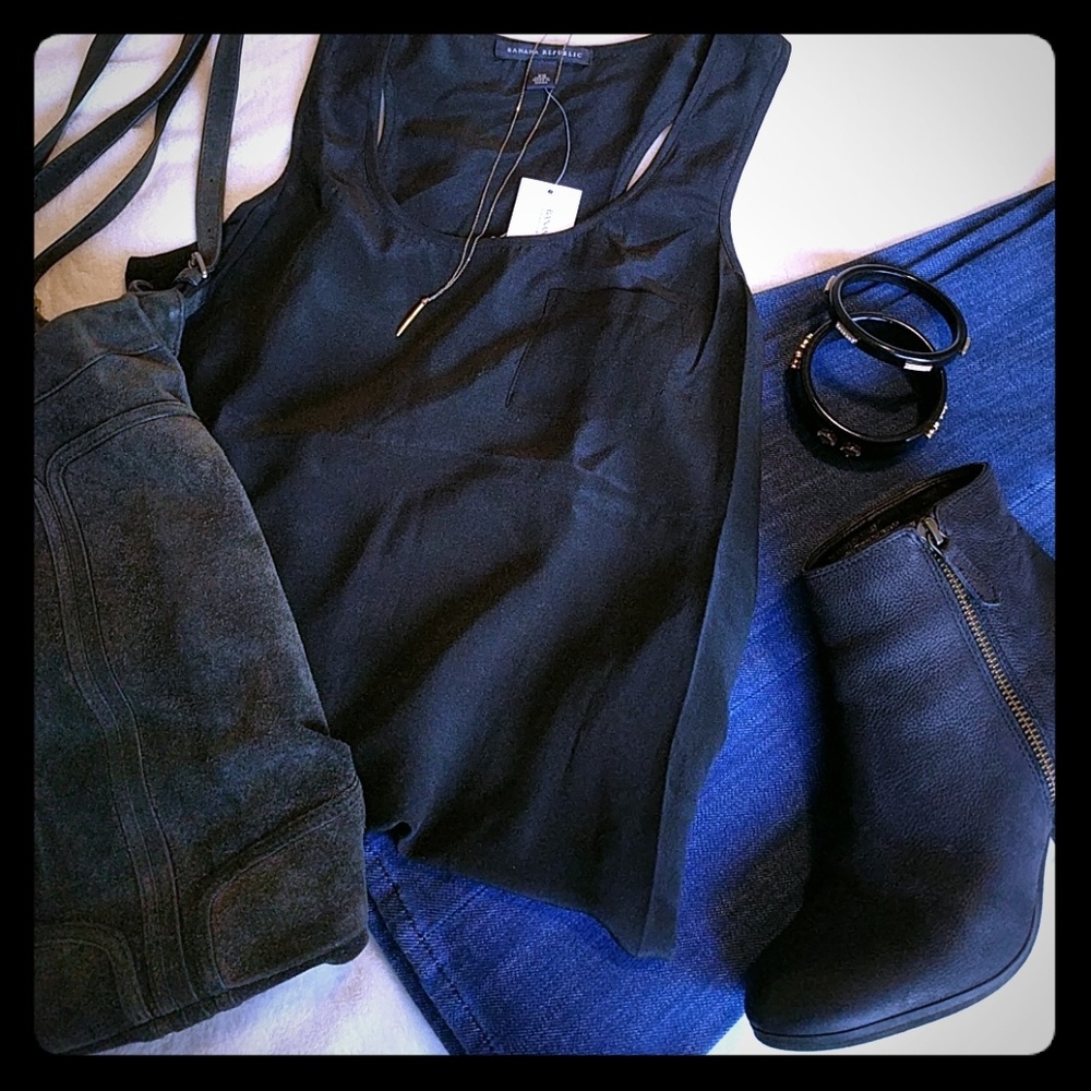 Beautiful silk tank top from Banana Republic! New!